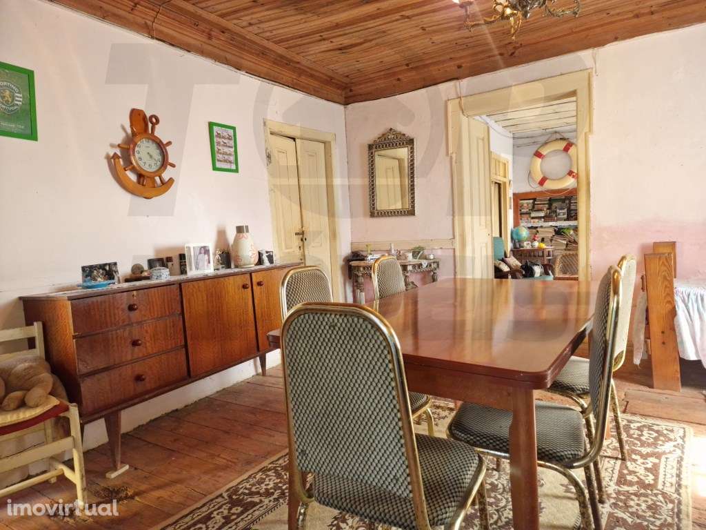 Moradia V4 Olalhas - Para remodelar - 110.000€ - Grande imagem: 2/31