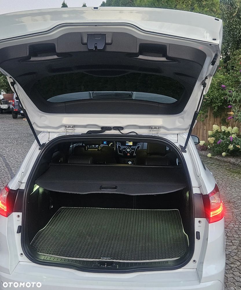 Ford Focus 2.0 EcoBoost ST mit Leder-Sport-Paket - 29