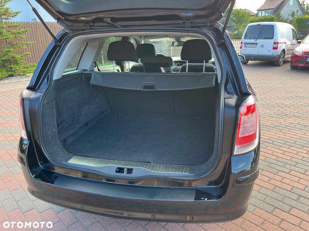 Opel Astra 1.6 Innovation - 16