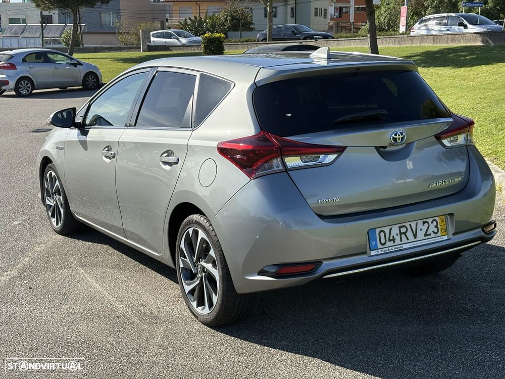 Toyota Auris 1.8 HSD Exclusive+Navi - 2