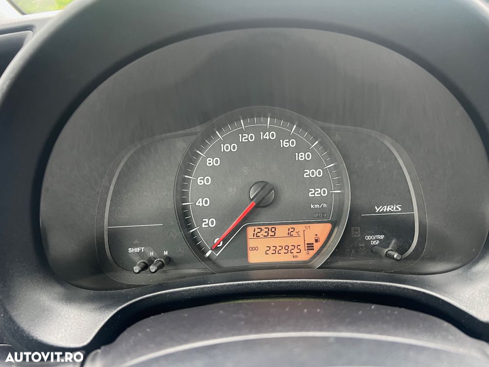 Toyota Yaris - 19