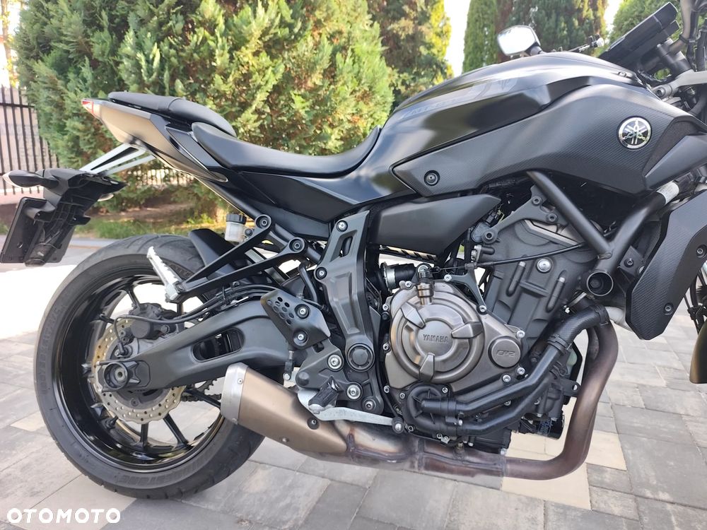 Yamaha MT - 28