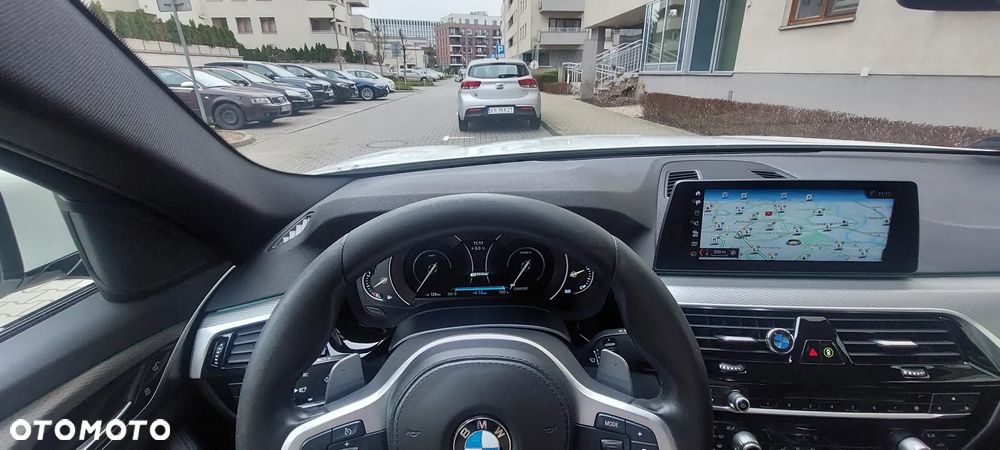 BMW Seria 5 530e iPerformance M Sport sport - 16