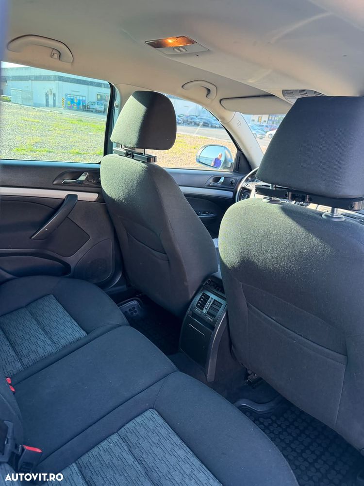Skoda Octavia 2.0 TDI DPF Ambition - 7