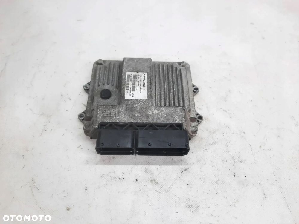 KOMPUTER STEROWNIK SILNIKA FIAT 500 1.3 JTD 51829540 - 1