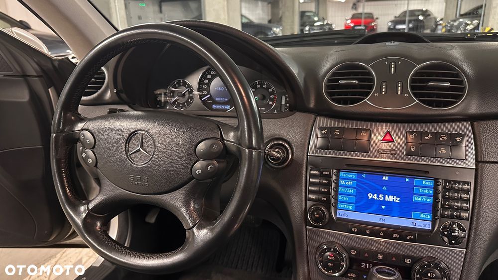 Mercedes-Benz CLK 2004