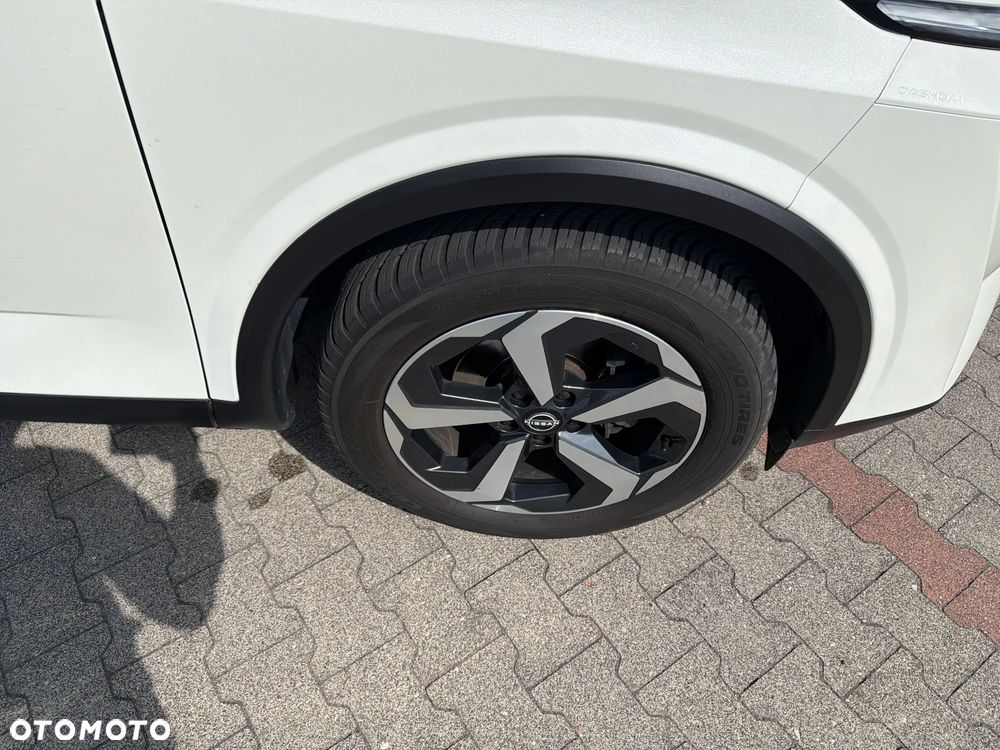 Nissan Qashqai 1.3 DIG-T mHEV N-Connecta Xtronic - 24