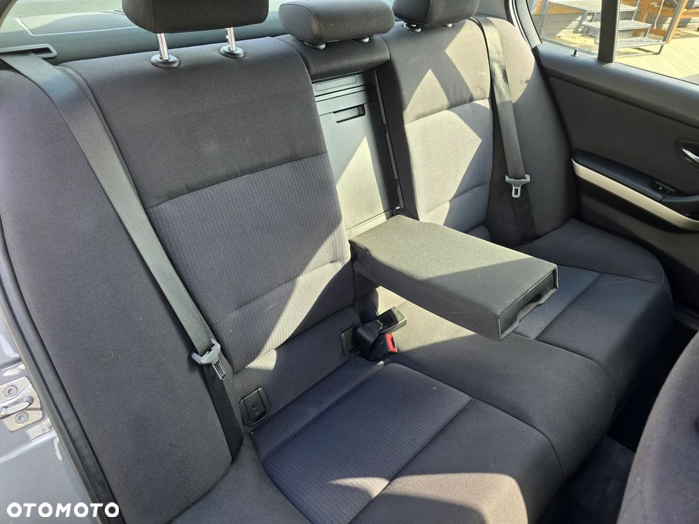 BMW Seria 3 - 14