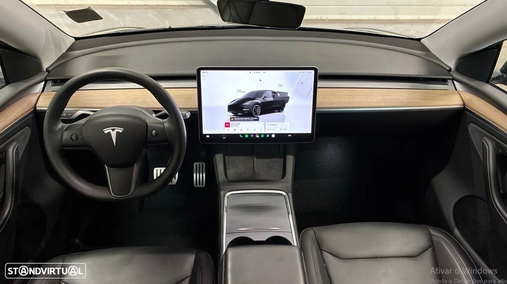 Tesla Model Y Performance Dual Motor AWD - 3