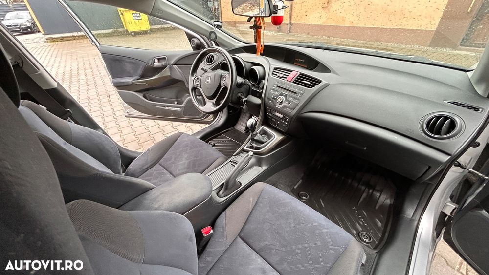 Honda Civic 1.4 i-VTEC Sport - 9