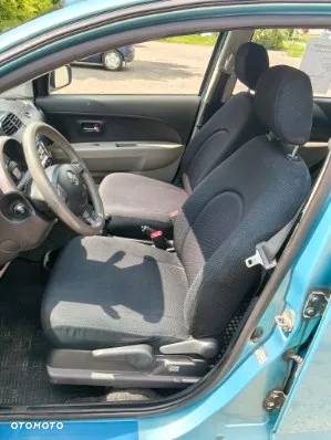 Daihatsu Sirion 1.3 - 8