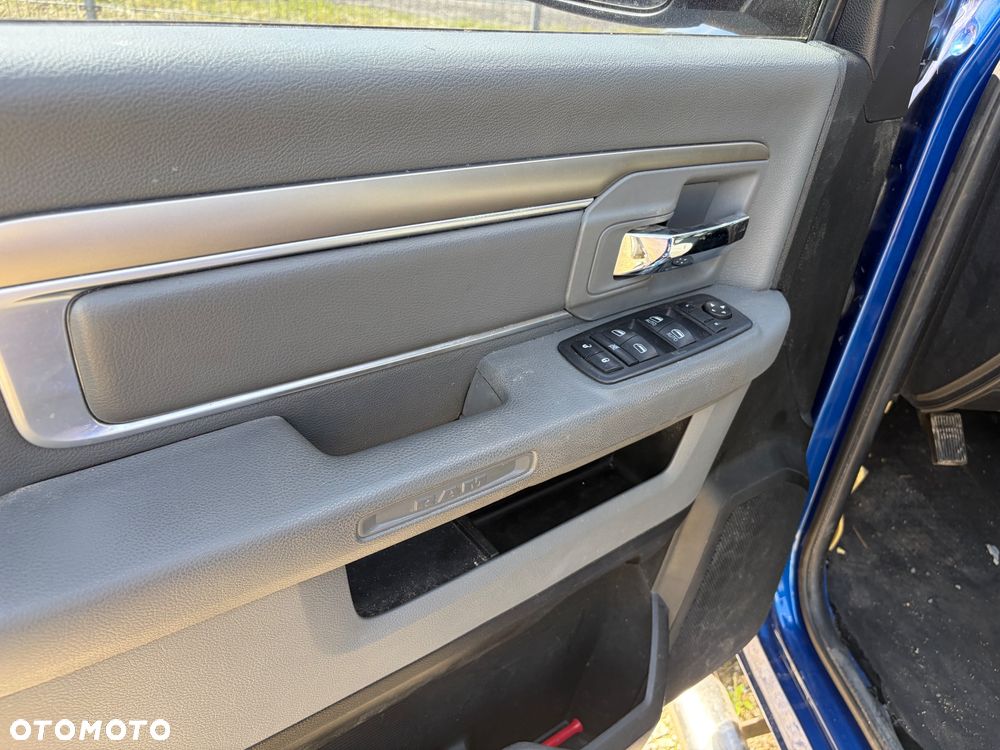 RAM 1500 - 9