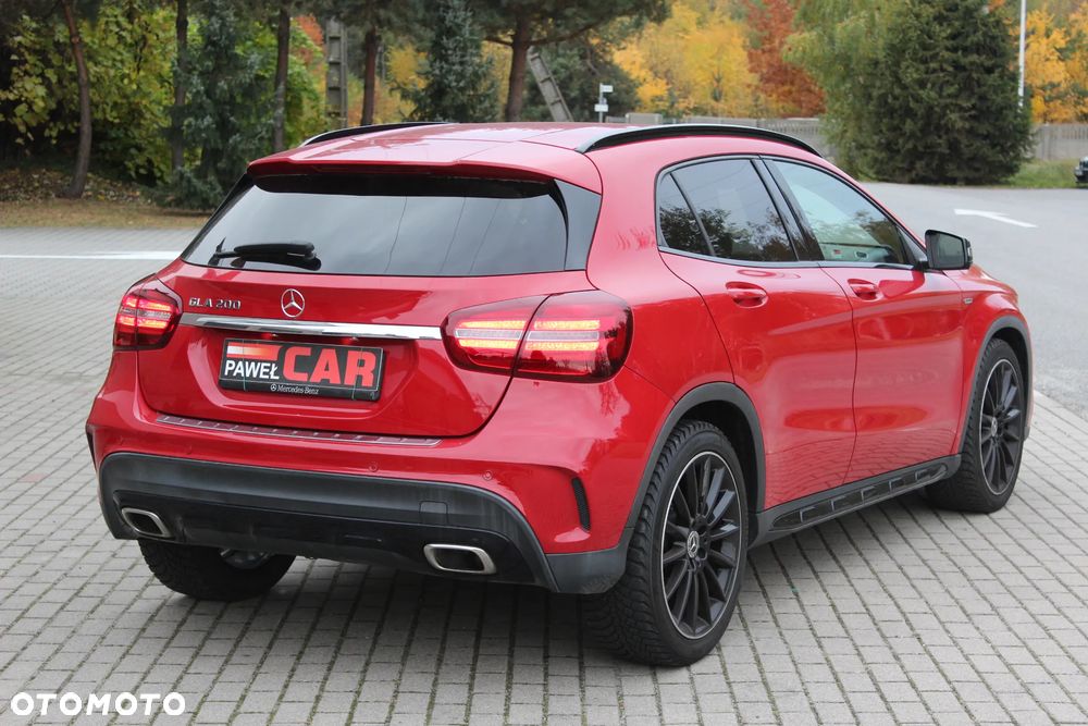 Mercedes-Benz GLA 200 7G-DCT Edition 1 - 6