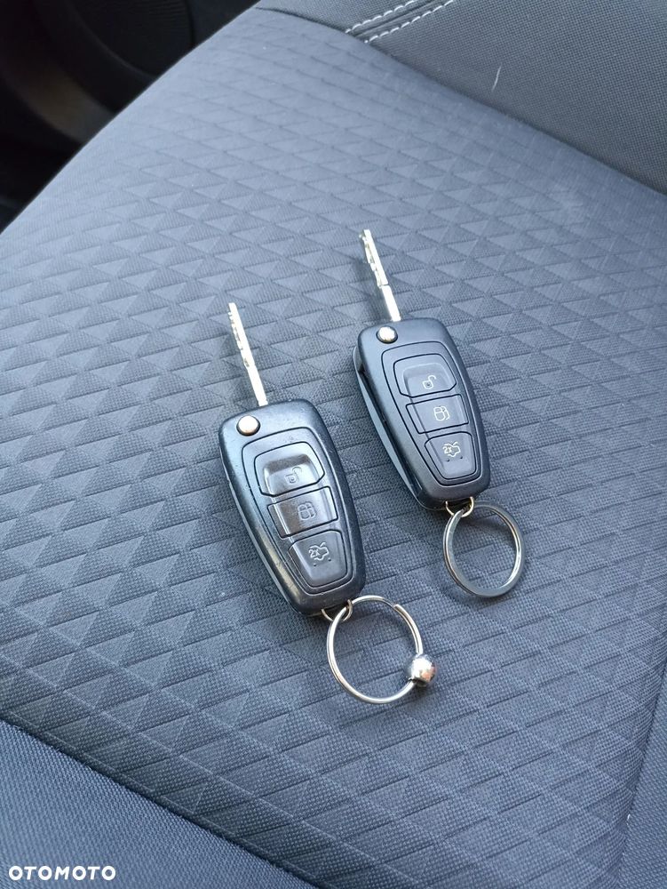 Ford C-MAX - 3