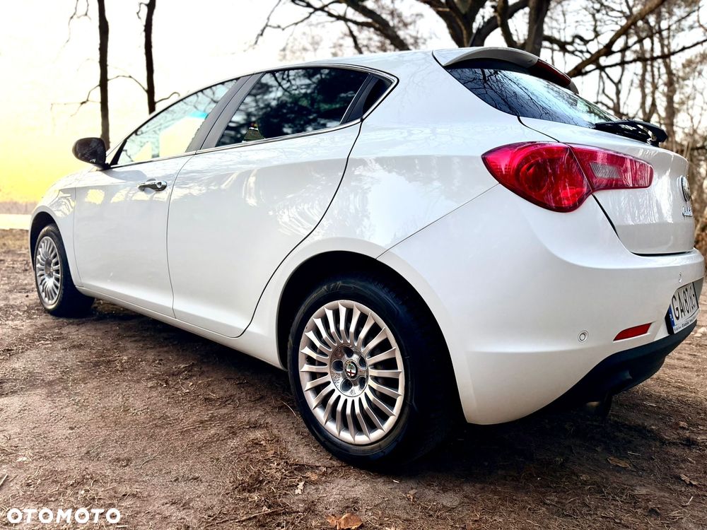 Alfa Romeo Giulietta 1.4 TB MultiAir Distinctive TCT - 8