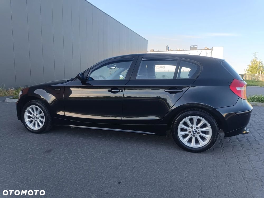 BMW Seria 1 - 25
