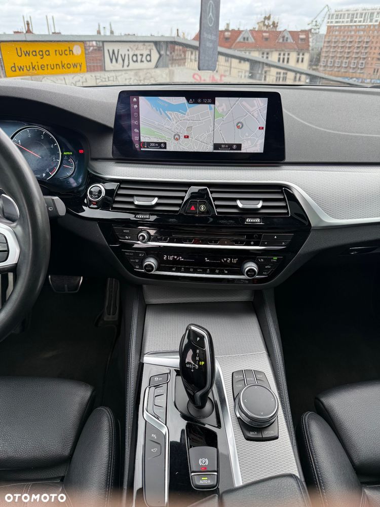 BMW Seria 5 520d M Sport Edition - 36