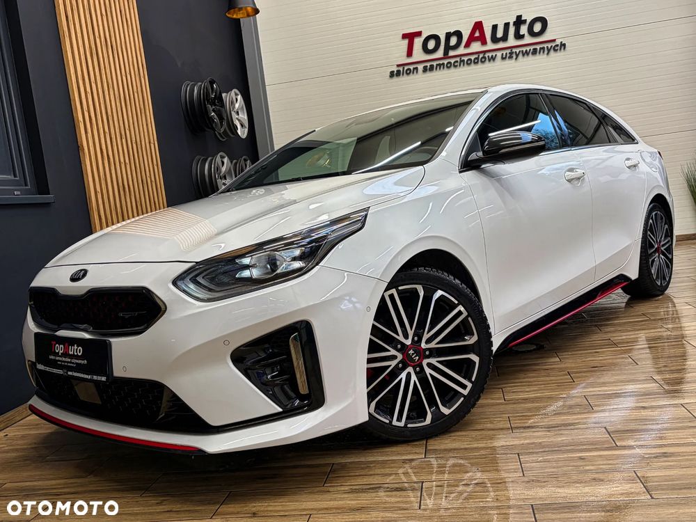 Kia ProCeed - 14