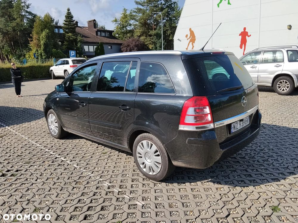 Opel Zafira 2011 photo 3