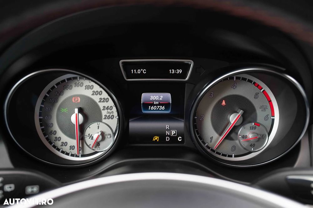 Mercedes-Benz GLA 220 CDI 4MATIC 7G-DCT AMG Line - 14