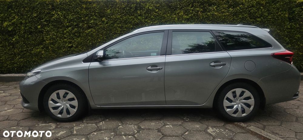 Toyota Auris 1.6 Premium - 13