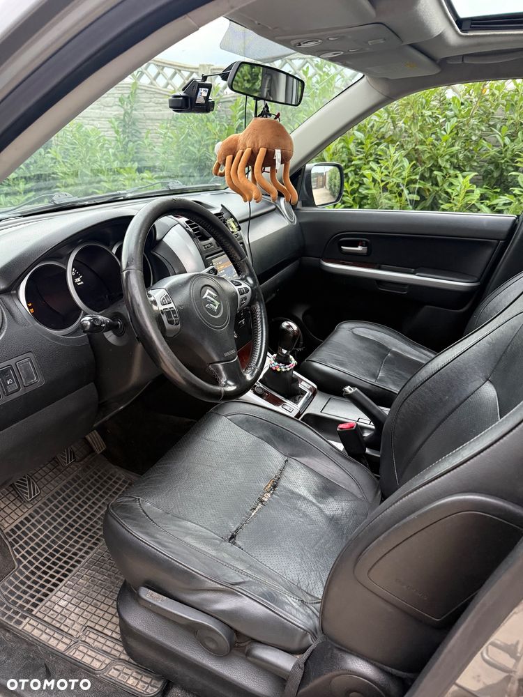 Suzuki Grand Vitara 1.9 DDiS - 10