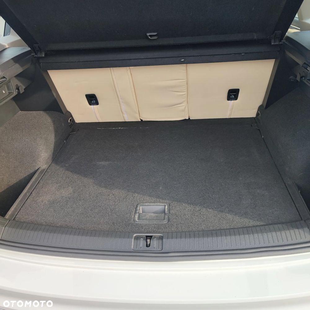Volkswagen Tiguan - 26