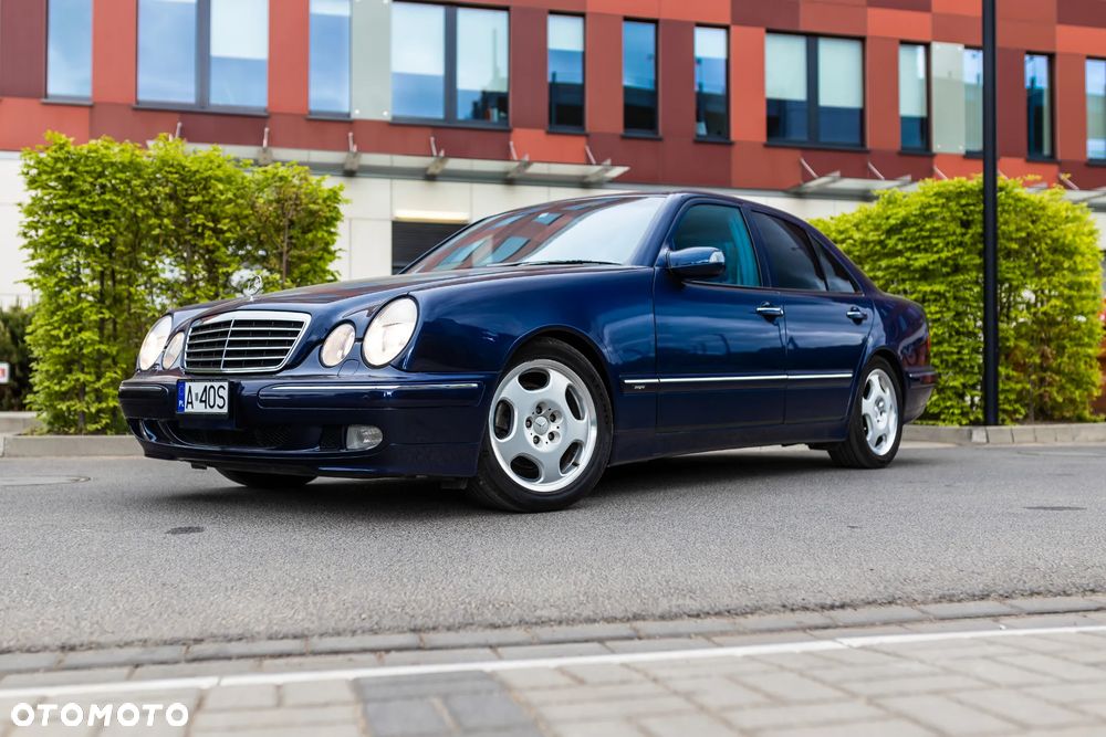 Mercedes-Benz Klasa E - 1