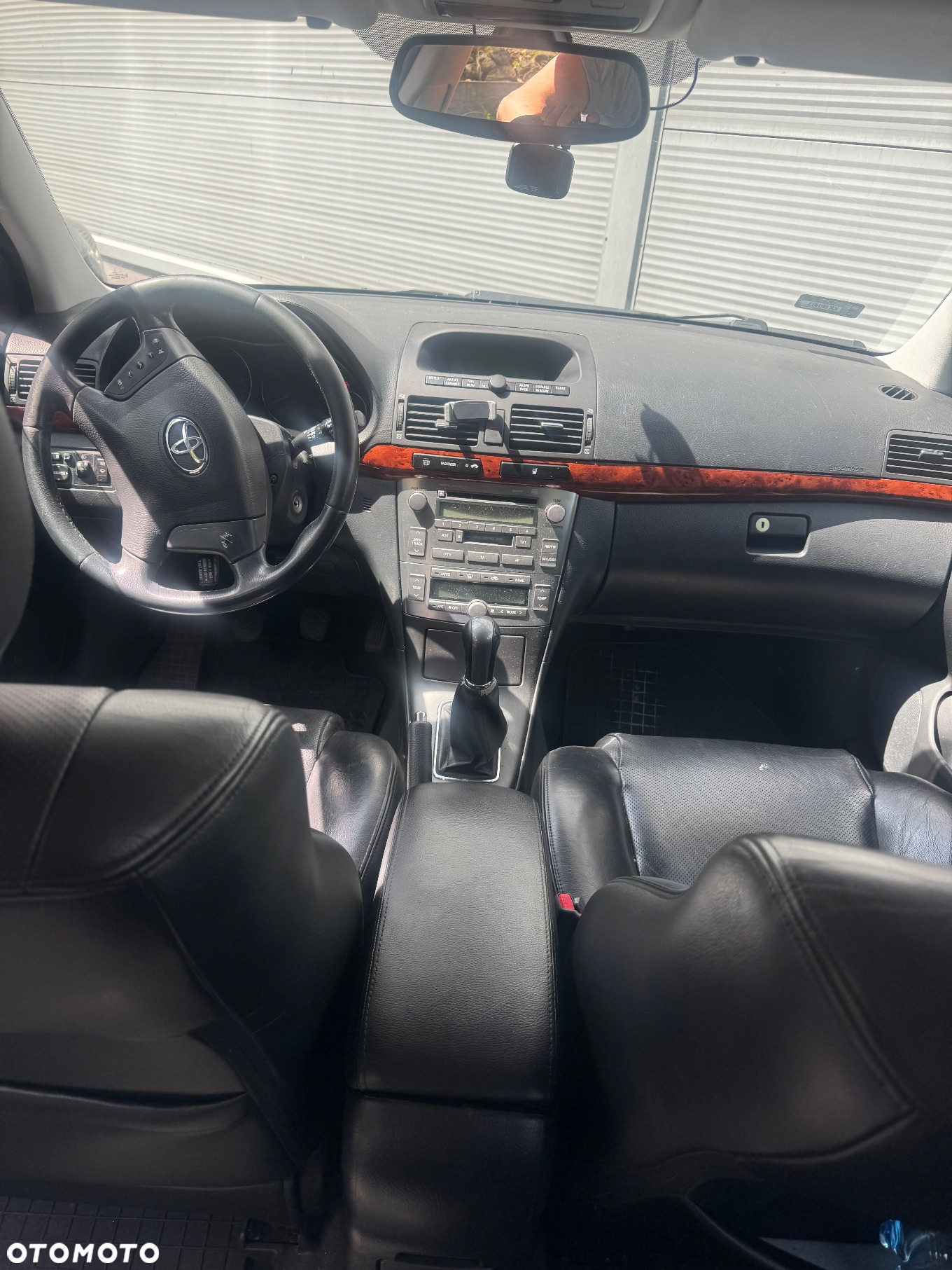 Toyota Avensis 2.0 VVT-i Prestige - 3