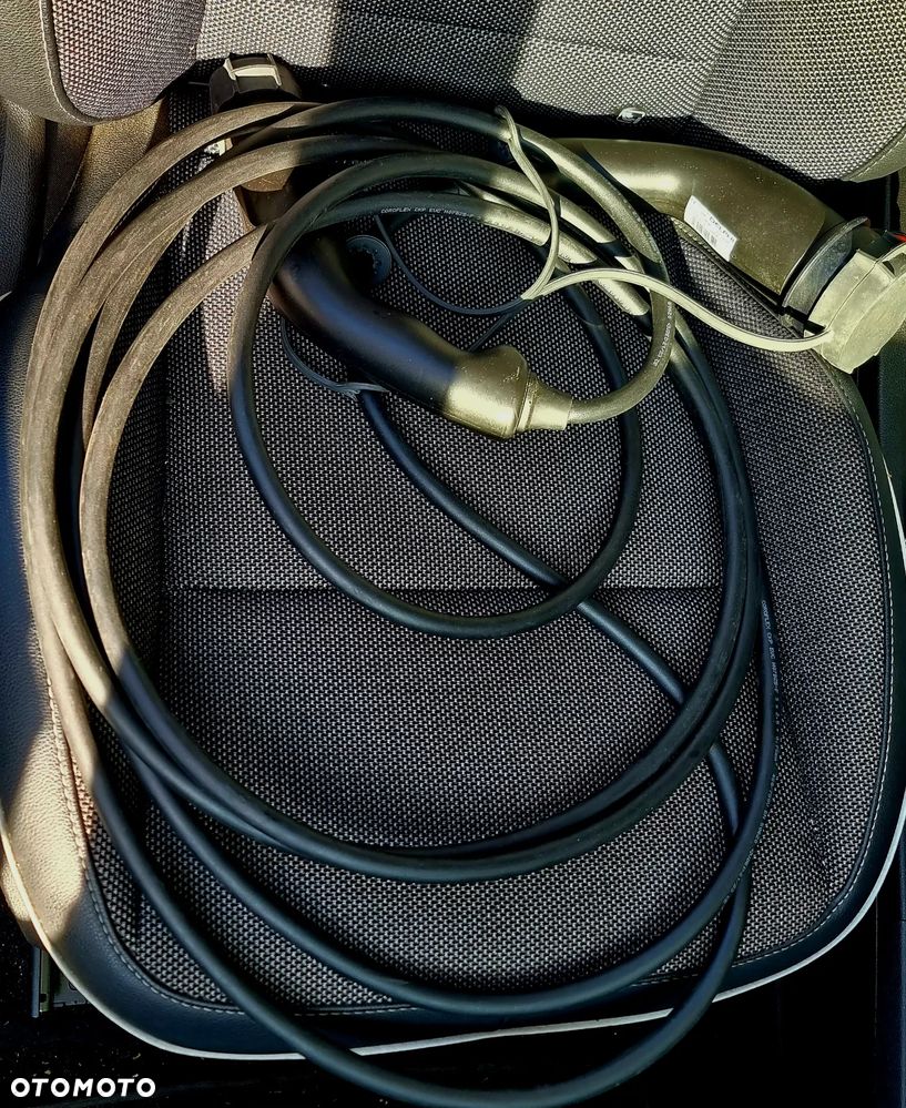 Renault Captur 1.6 E-TECH Plug-In Intens - 16