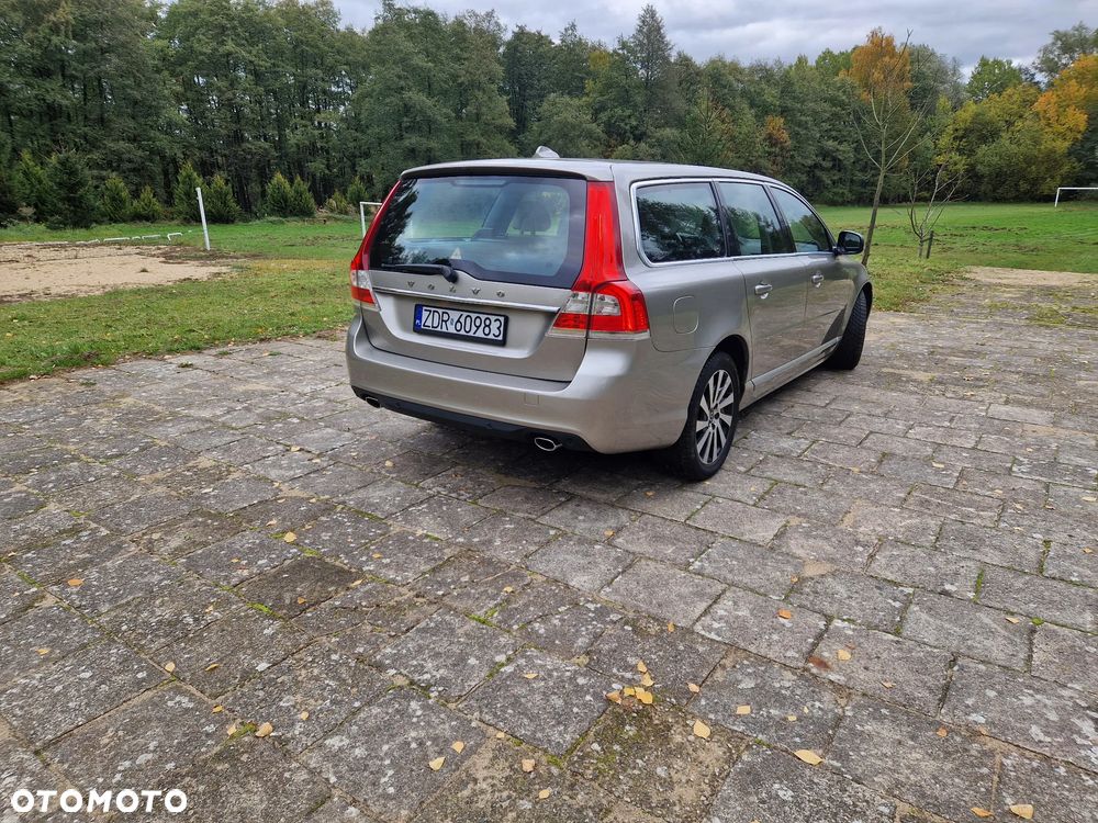 Volvo V70 2015 photo 5