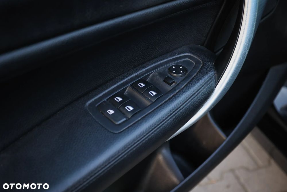 BMW Seria 1 118d - 14