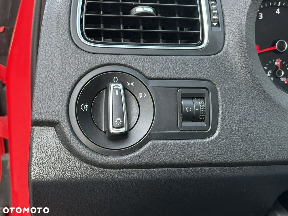 Volkswagen Polo 1.2 TSI BMT Fresh - 26