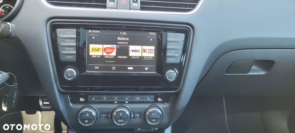 Skoda Octavia 2.0 TDI (Green tec) RS - 25