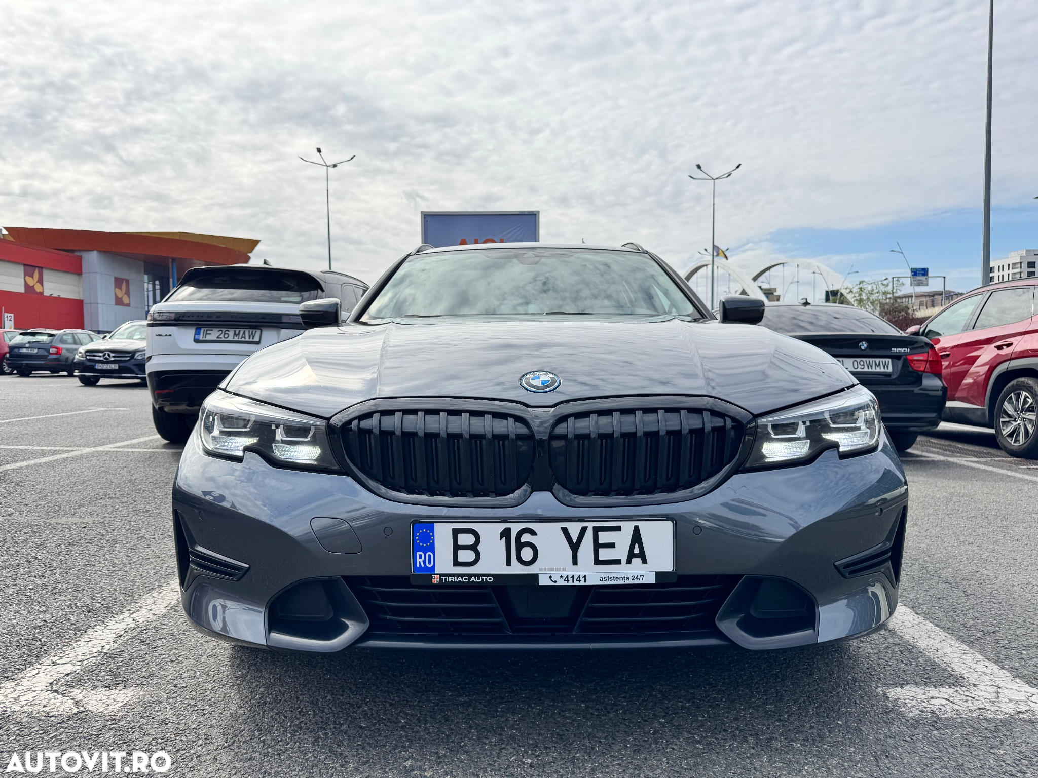 BMW Seria 3 330e Touring Aut. Sport Line - 8