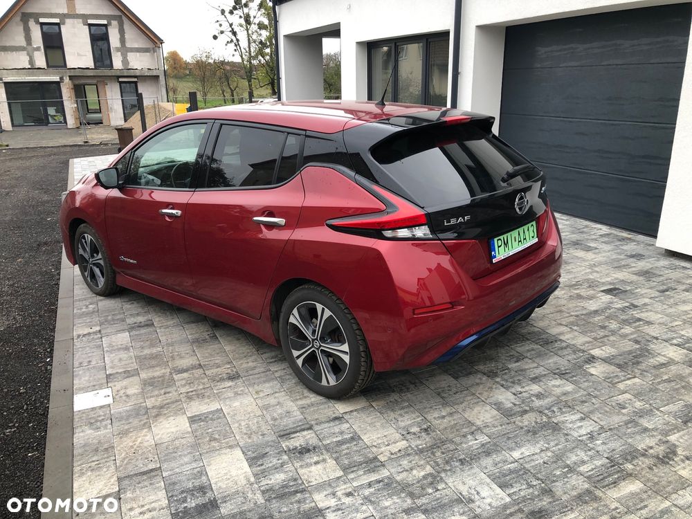 Nissan Leaf 40 kWh TEKNA - 6