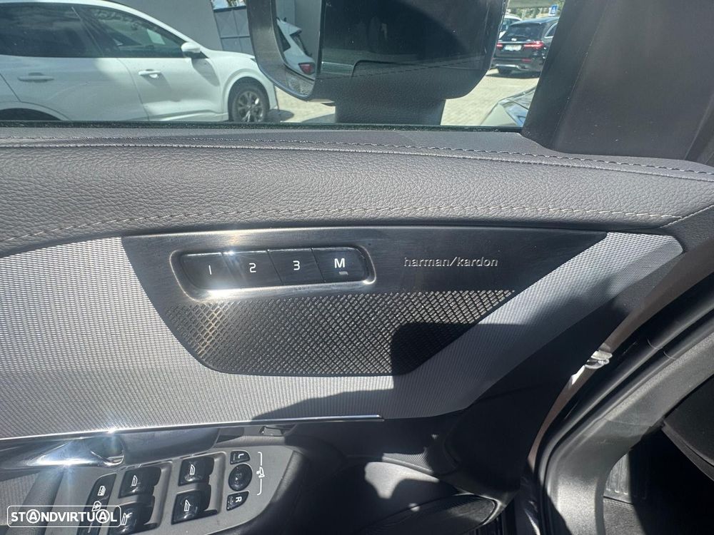 Volvo XC 90 2.0 T8 PHEV Plus Bright AWD - 11