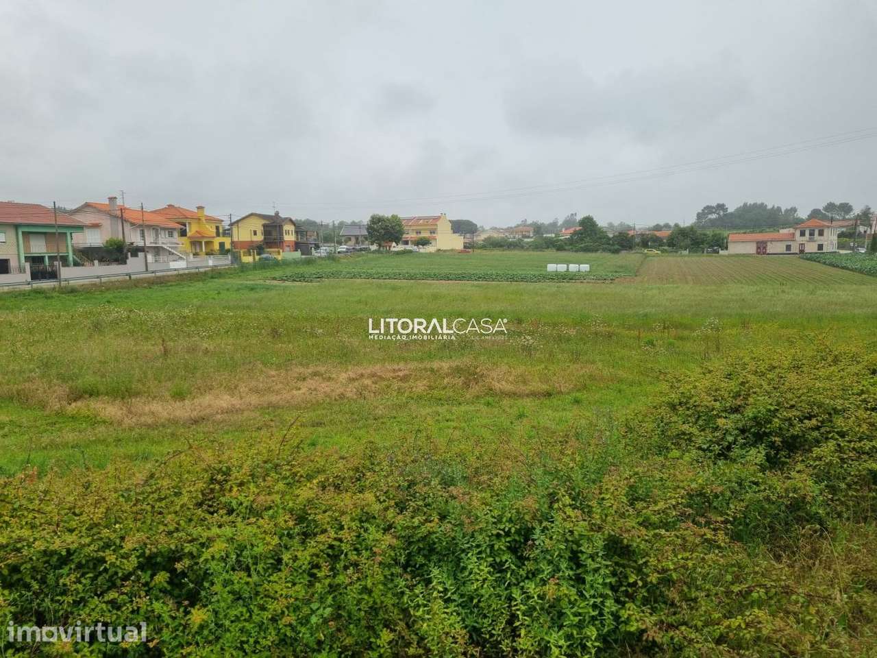 Terreno | Construção Moradias com três frentes em Azurva/Aveiro - Grande imagem: 2/14