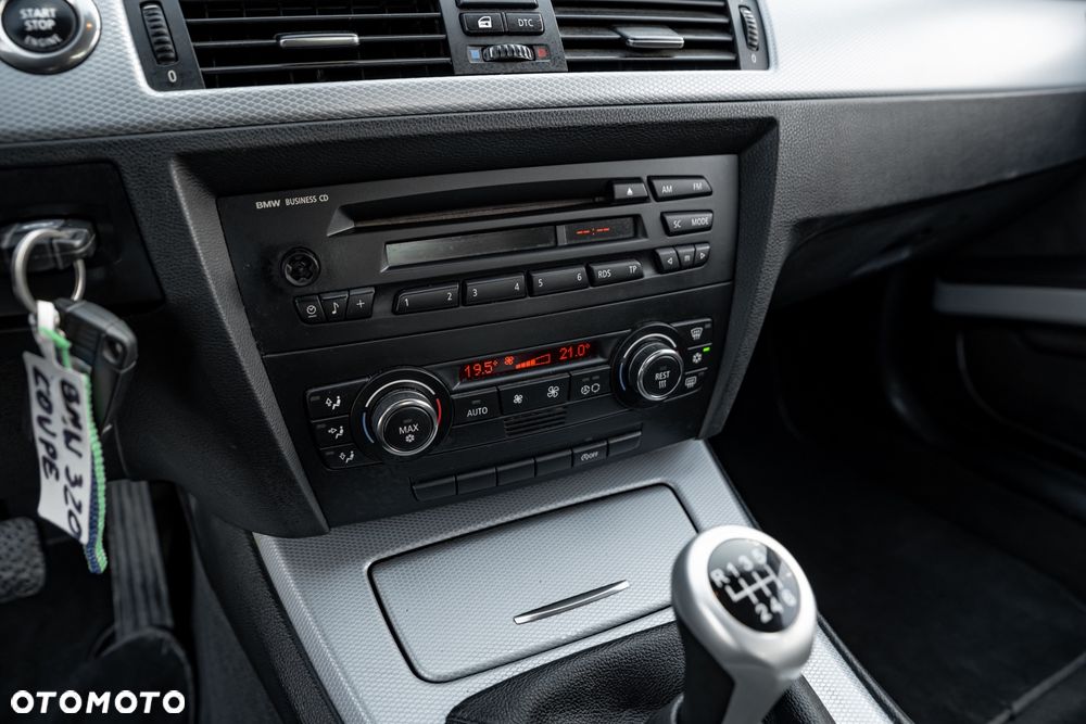BMW Seria 3 320d DPF - 22