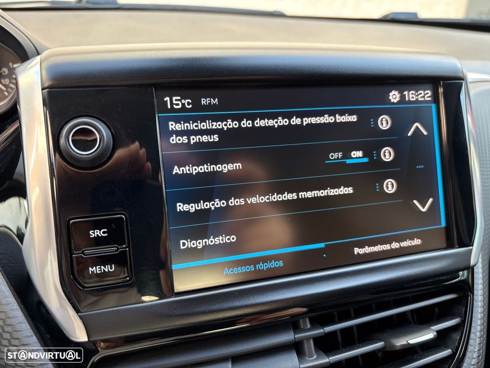 Peugeot 2008 1.2 PureTech Style - 26