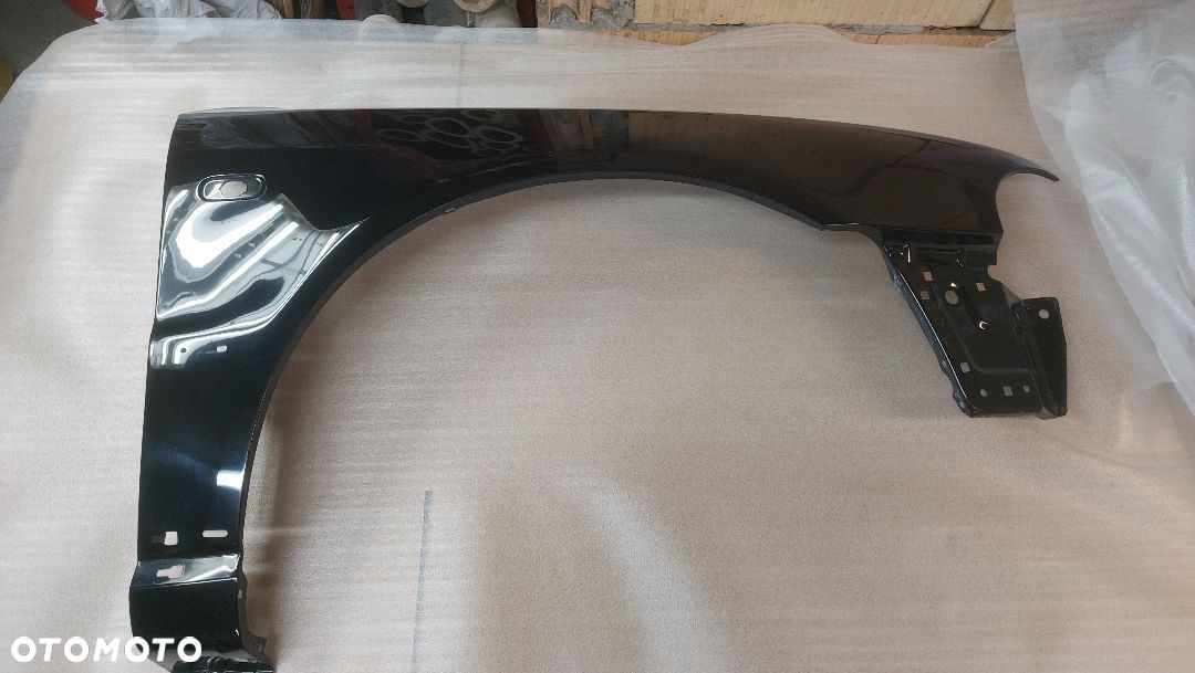 AUDI A4 B5 99-01rok LIFT BŁOTNIK PRAWY LY9B CYNK. - 1