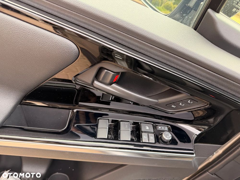 Toyota bZ4X 71.4kWh 4x4 Executive - 8