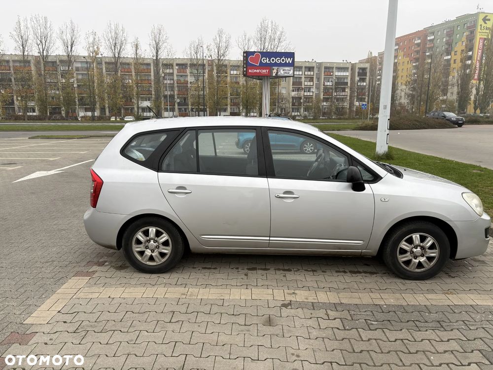 Kia Carens 2.0 EX - 8