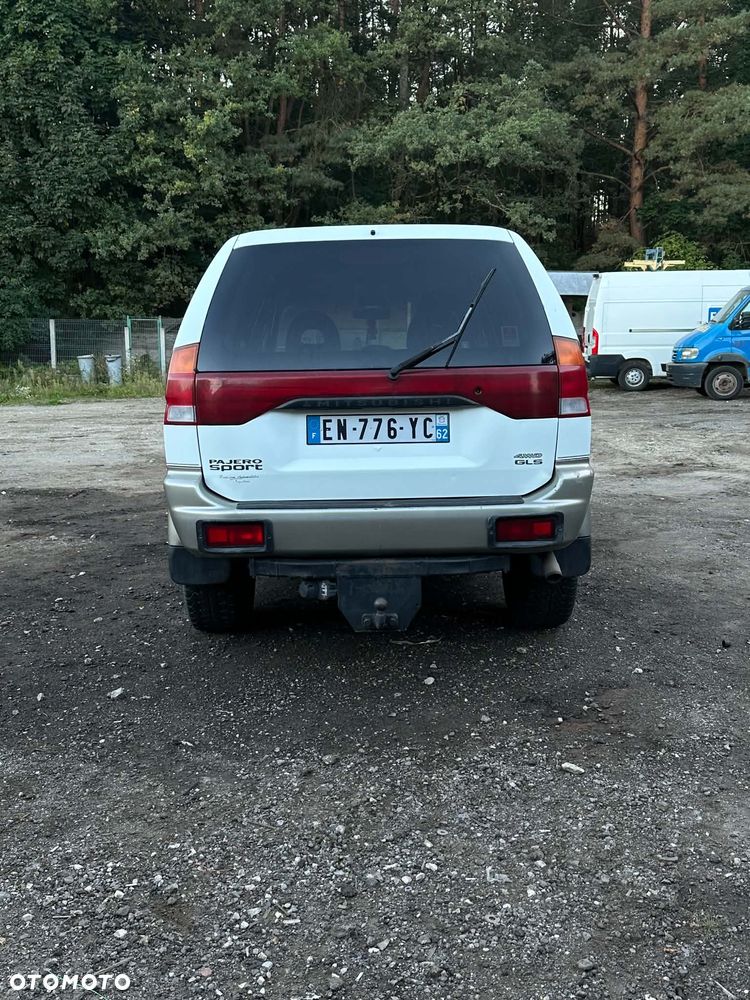 Mitsubishi Pajero 2.5 TD GLS - 4