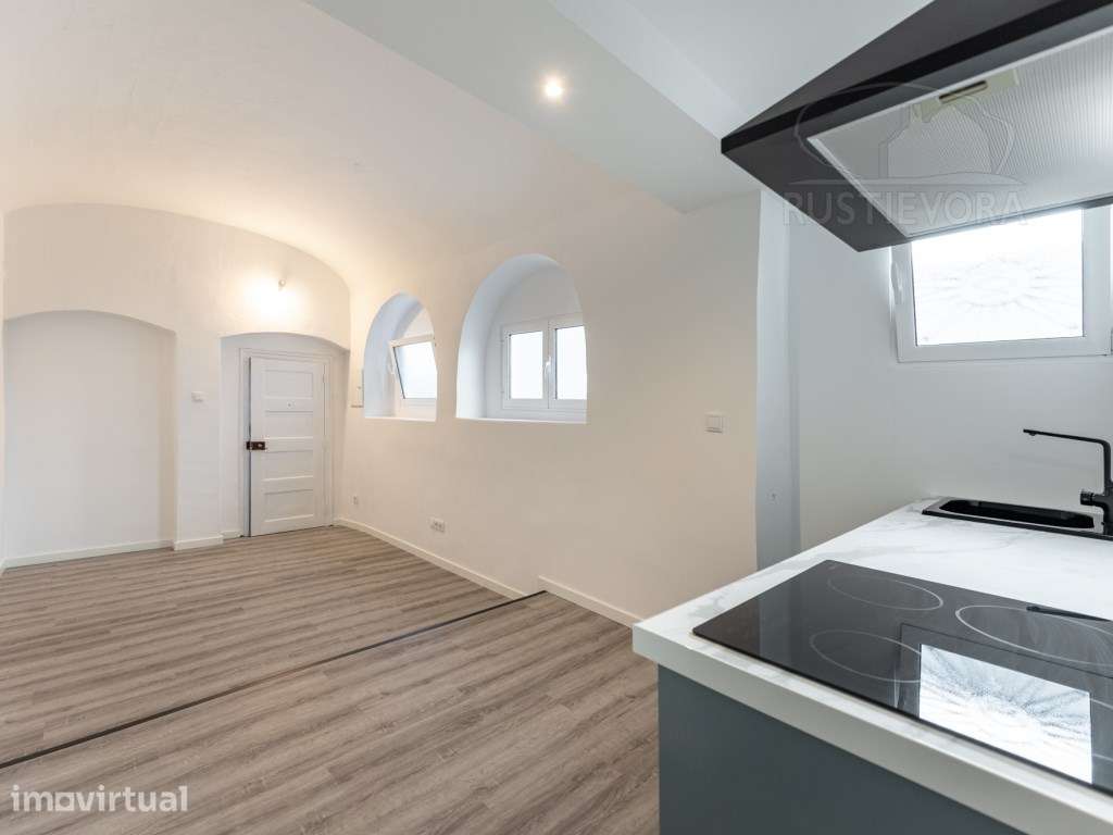 Apartamento de 1º andar com 3 assoalhadas e terraço - Grande imagem: 5/15