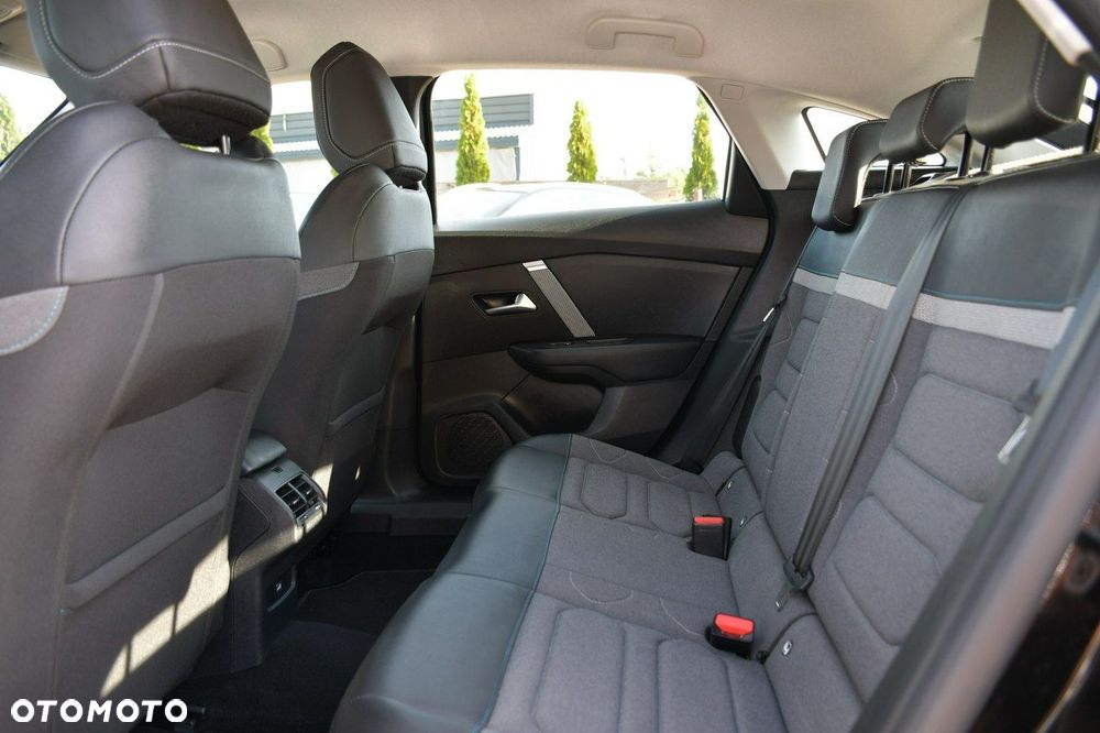 Citroën C4 1.2 PureTech Plus S&S - 17