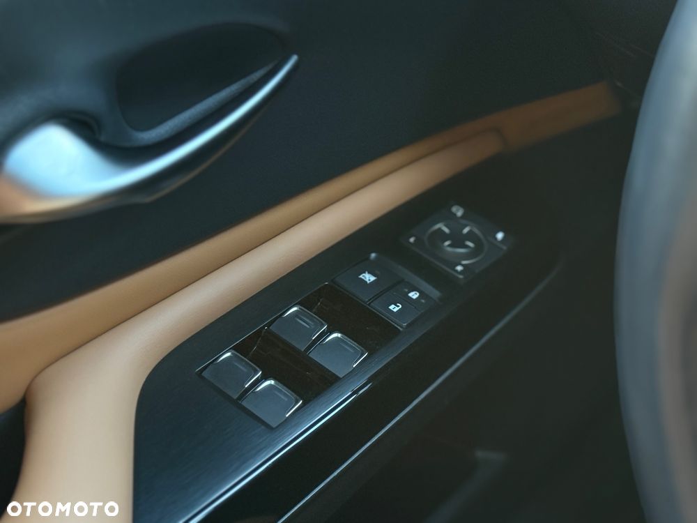 Lexus ES 300h Business Edition - 20