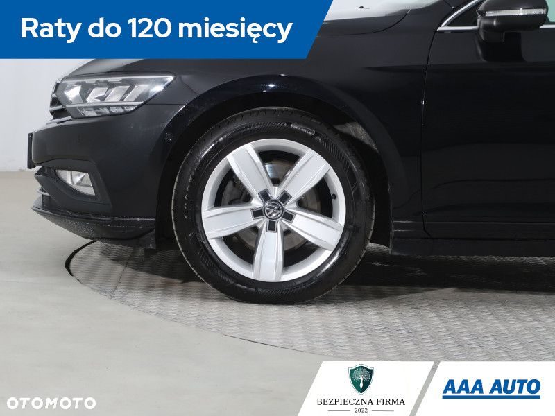 Volkswagen Passat - 15