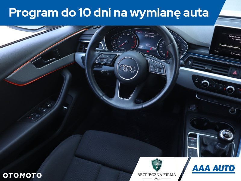 Audi A4 Limousine - 9