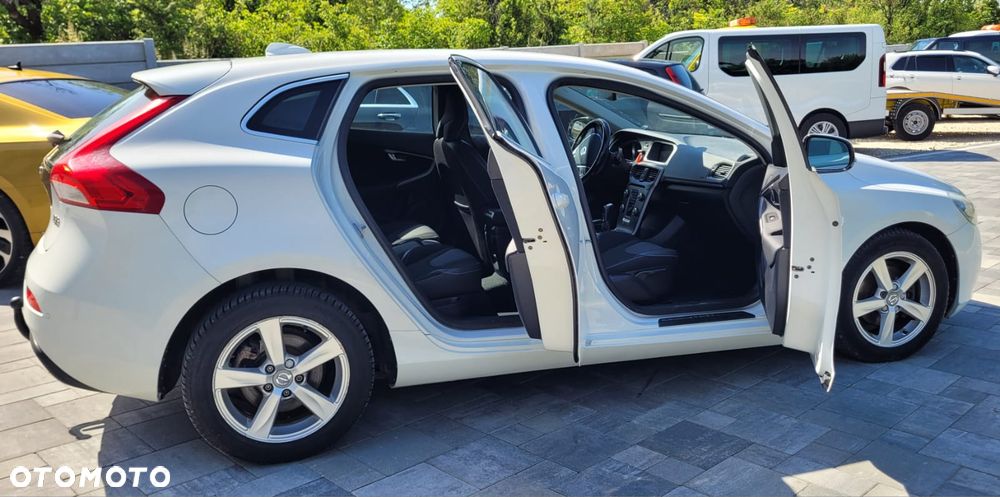 Volvo V40 - 9